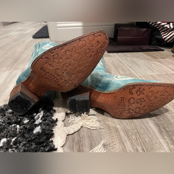 New without Box Women’s Corral Turquoise Cowboy Boots - Picture 5 of 7